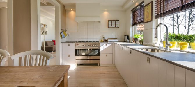 Geamuseerd door geometrie: strak design voor de moderne keuken